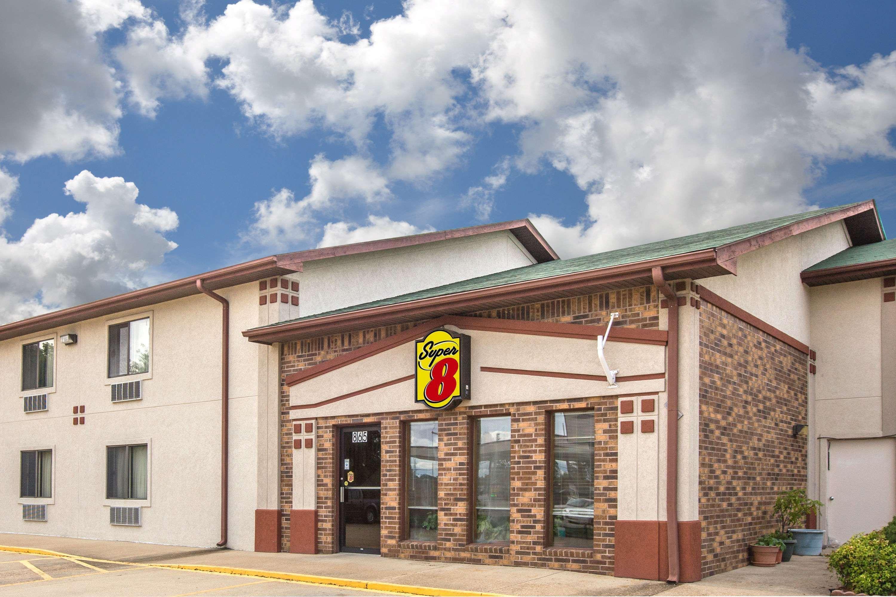 Super 8 By Wyndham Mountain Home Exterior photo